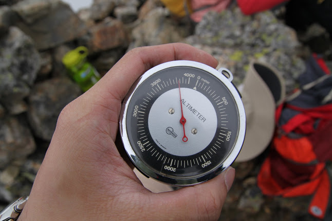 志佳陽登山口遺失一只指針式氣壓高度計 (已尋回，感激)