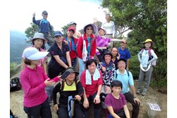 新竹關西石牛山 油井窩山 彩和山 高甫山四山連走 登山補給站 新竹關西石牛山 油井窩山 彩和山 高甫山四山連走 登山補給站