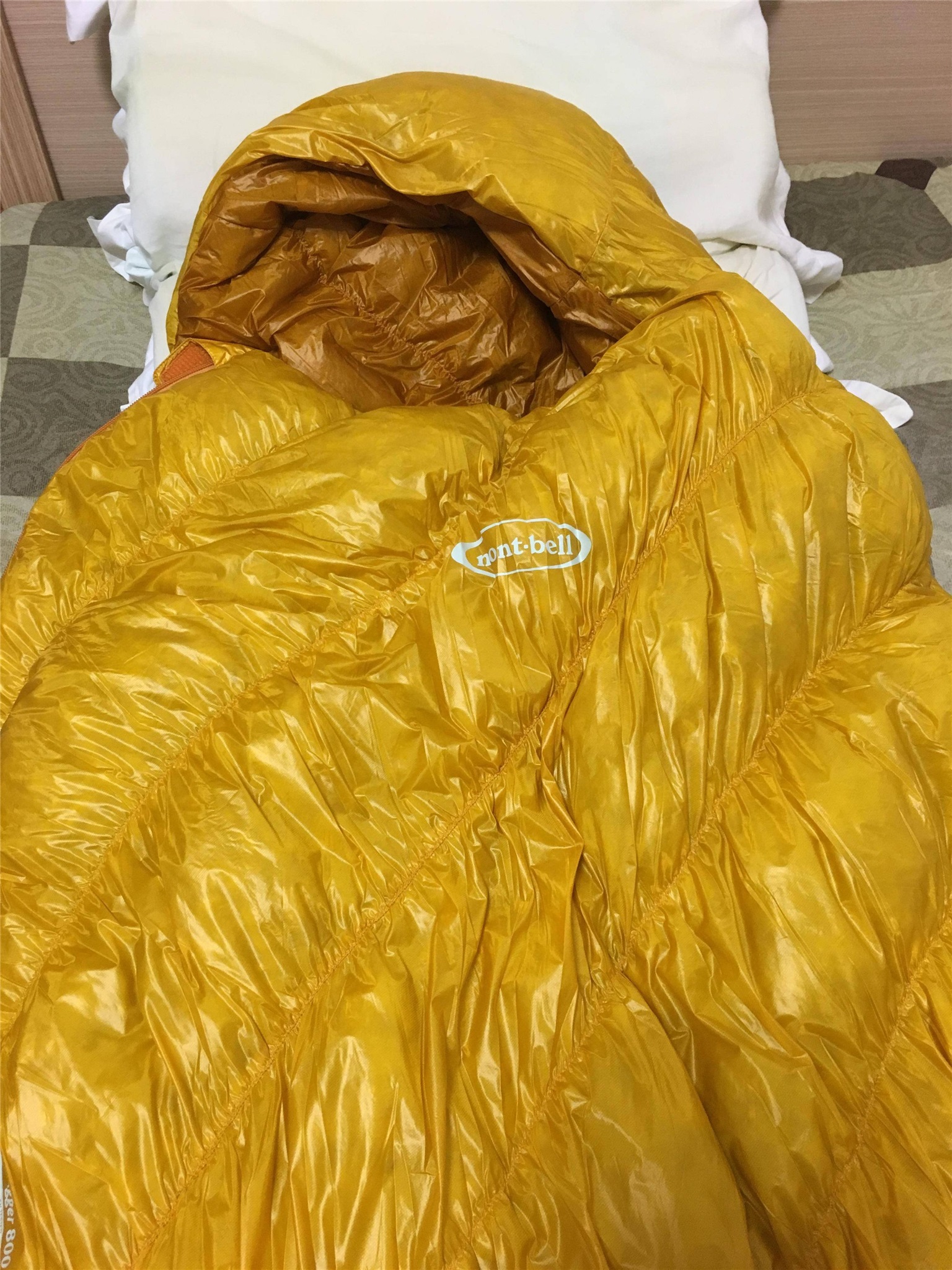 售出 Mont Bell Ul Ss Down Hugger L 800 2 九成五新 登山補給站