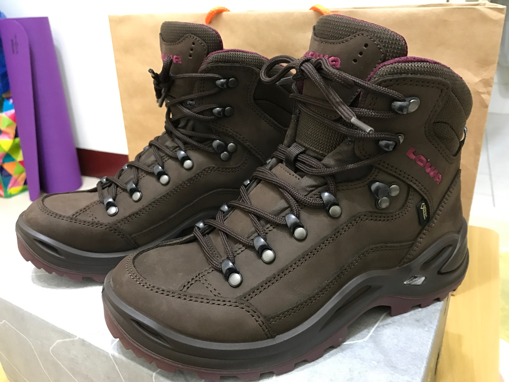 售]LOWA 中筒登山鞋(女) RENEGADE GTX MID Ws UK5 - 登山補給站