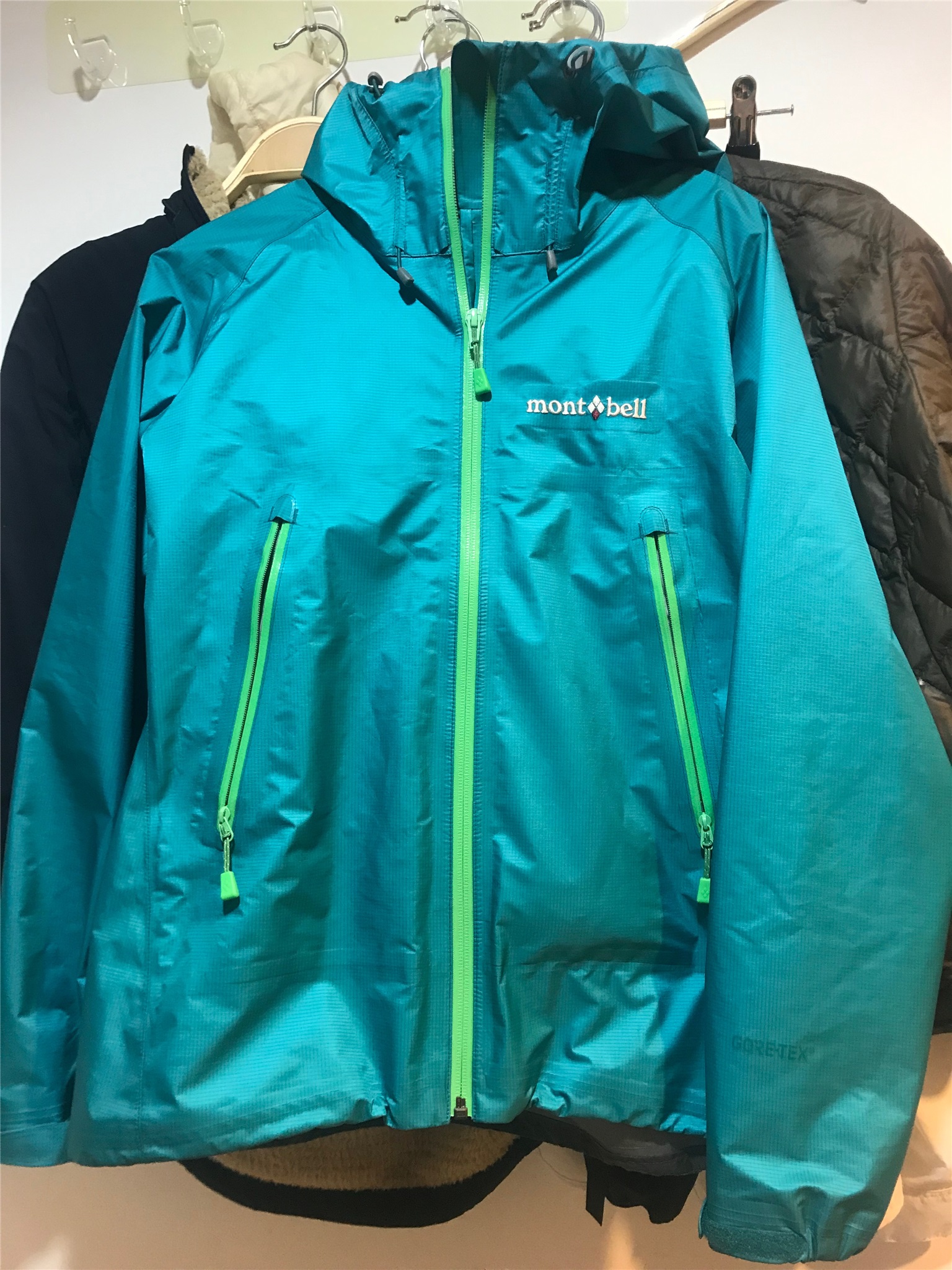 二手 女款mont Bell S號storm Cruiser Goretex外套雨衣 登山補給站