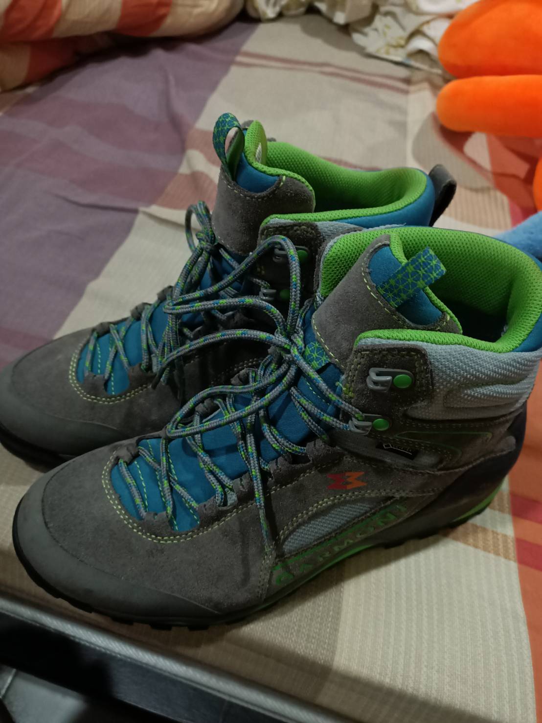 （已售出）GARMONT Gore-Tex中筒疾行健走鞋Tower hike