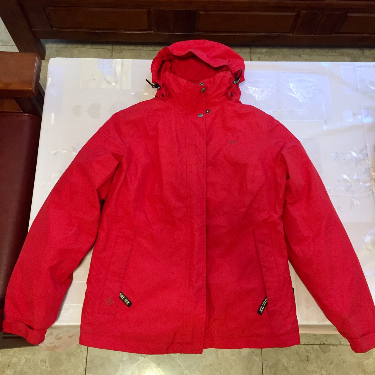 [二手］女款POLAR BEAR北極熊 36號GORE-TEX二件式外套